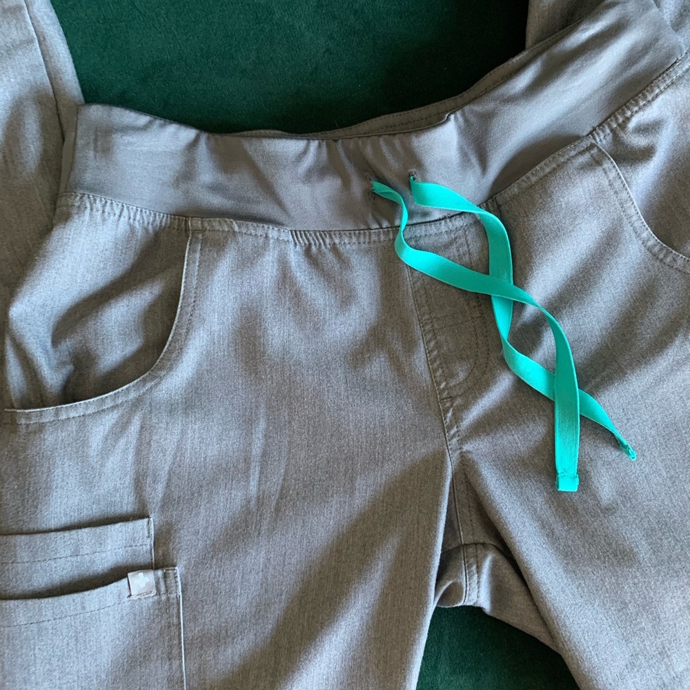 Figs Basic Scrub Pants In Graphite - image 7